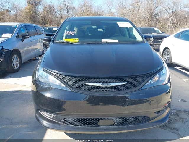 Chrysler Voyager Lx 2024 2C4RC1CG2RR167959 Image 12
