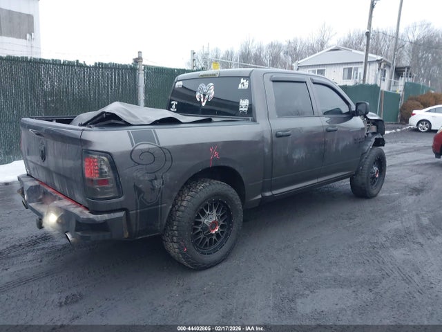 Продаж на аукціоні авто 2017 Ram 1500 Express  4x4 5'7 Box, vin: 3C6RR7KT4HG718744, номер лоту: 44402805