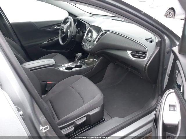 1G1ZD5ST0RF114017 Chevrolet Malibu Fwd 1lt