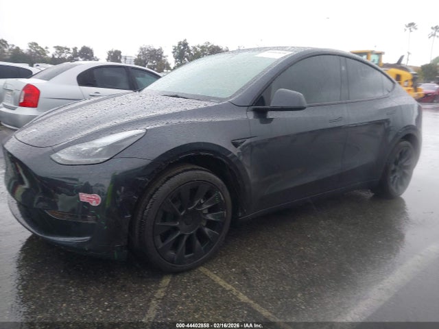 7SAYGDED5SF221182 Tesla Model Y Long Range Dual Motor Rear-wheel Drive