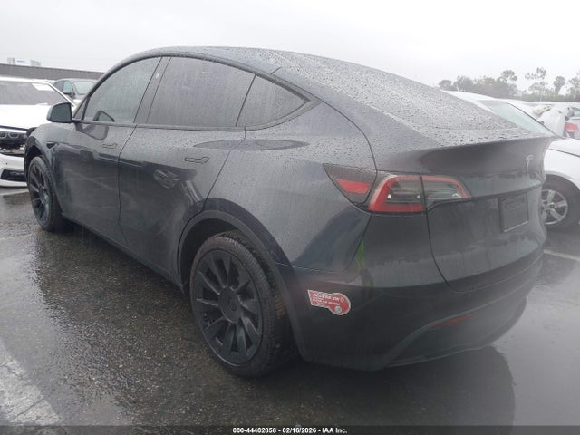 7SAYGDED5SF221182 Tesla Model Y Long Range Dual Motor Rear-wheel Drive