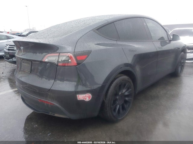 7SAYGDED5SF221182 Tesla Model Y Long Range Dual Motor Rear-wheel Drive