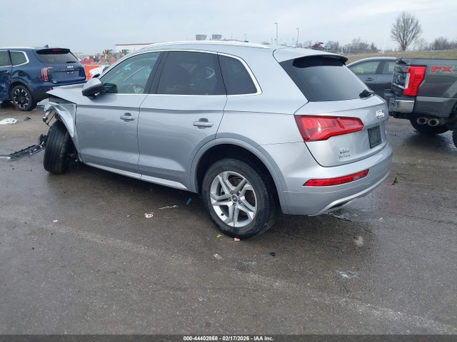 44402868 :رقم المزاد ، WA1BNAFYXJ2094210 vin ، 2018 Audi Q5 2.0t Premium/2.0t Tech Premium مزاد بيع