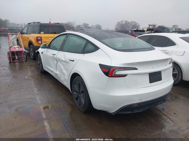 2025 TESLA MODEL 3 5YJ3E1EA4SF993450 Photo 2