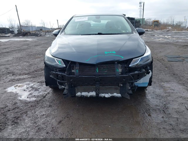 1G1BE5SM5J7138870 Chevrolet Cruze Lt Auto
