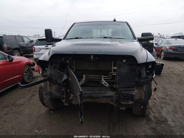 3C6UR5DL7GG324116 RAM 2500 Slt