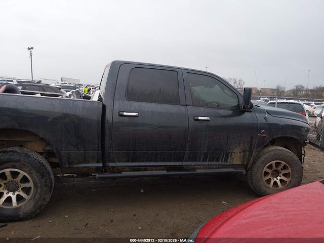 3C6UR5DL7GG324116 RAM 2500 Slt