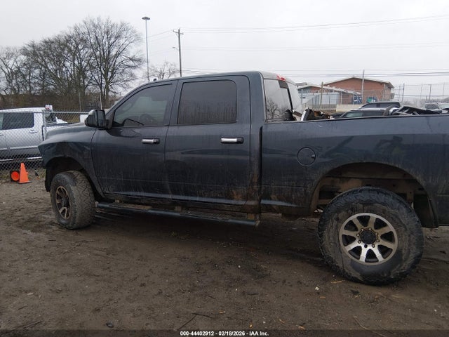 3C6UR5DL7GG324116 RAM 2500 Slt