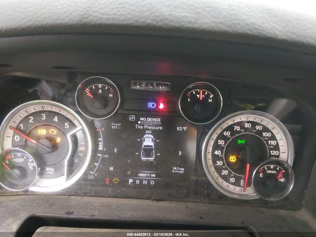 3C6UR5DL7GG324116 RAM 2500 Slt
