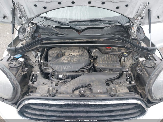 2018 MINI COUNTRYMAN WMZYS7C30J3E08321 Photo 9