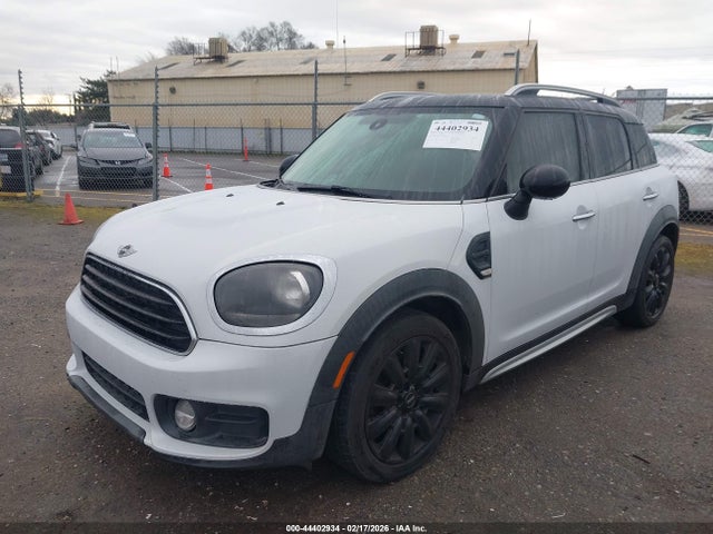 2018 MINI COUNTRYMAN WMZYS7C30J3E08321 Photo 1