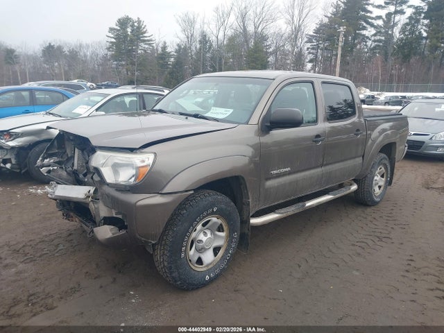 Toyota Tacoma Base V6 2014 3TMLU4EN3EM141212 Image 2