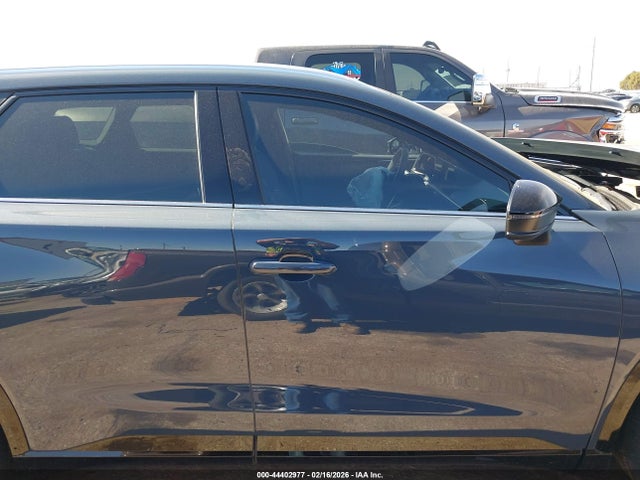 44402977 :رقم المزاد ، JTDACAAJ5S3009349 vin ، 2025 Toyota Crown Signia Limited مزاد بيع