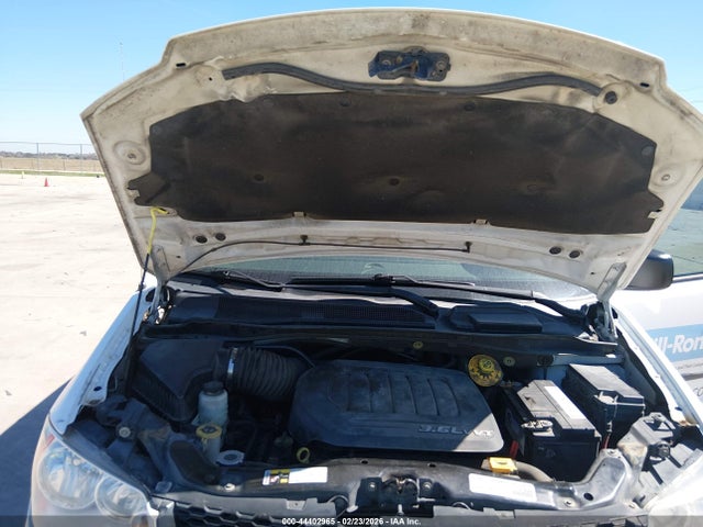 2C4JRGAGXFR702243 RAM Cargo Tradesman