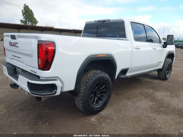 1GT49PEY1MF121847 GMC Sierra 2500hd 4wd Standard Bed At4