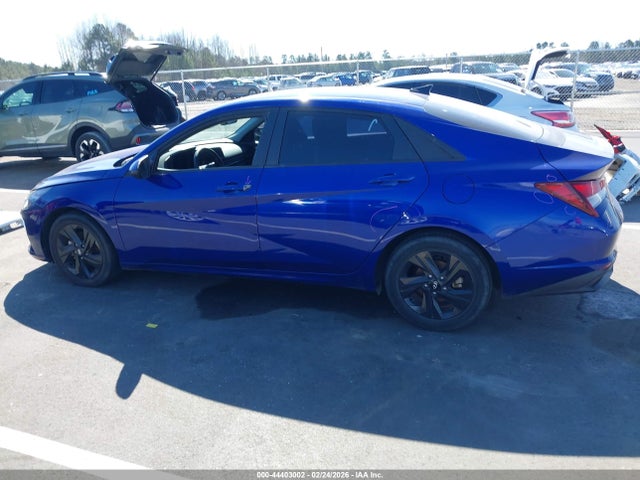 44403002 :رقم المزاد ، KMHLM4AG0MU131119 vin ، 2021 Hyundai Elantra Sel مزاد بيع