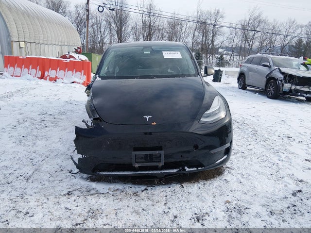 44403018 :رقم المزاد ، 7SAYGAEE0NF381904 vin ، 2022 Tesla Model Y Long Range Dual Motor All-wheel Drive مزاد بيع