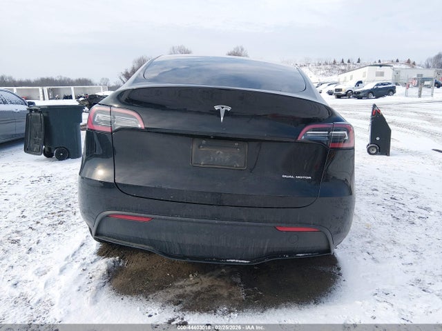 44403018 :رقم المزاد ، 7SAYGAEE0NF381904 vin ، 2022 Tesla Model Y Long Range Dual Motor All-wheel Drive مزاد بيع