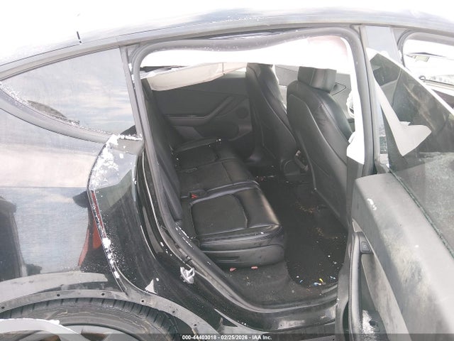 44403018 :رقم المزاد ، 7SAYGAEE0NF381904 vin ، 2022 Tesla Model Y Long Range Dual Motor All-wheel Drive مزاد بيع