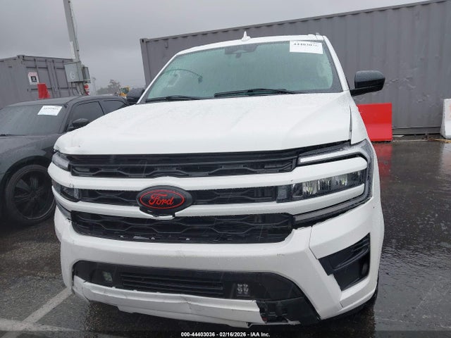 1FMJU1H8XREB00076 Ford Expedition Xlt