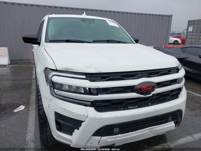 1FMJU1H8XREB00076 Ford Expedition Xlt