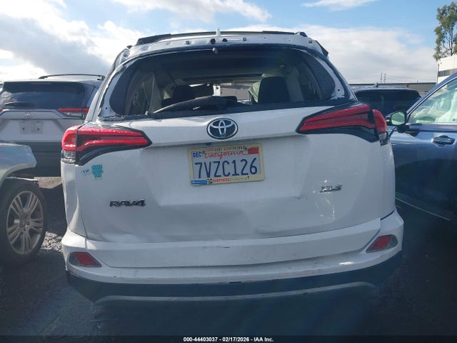 2T3WFREV0HW326521 Toyota Rav4 Xle