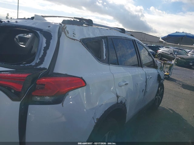 2T3WFREV0HW326521 Toyota Rav4 Xle