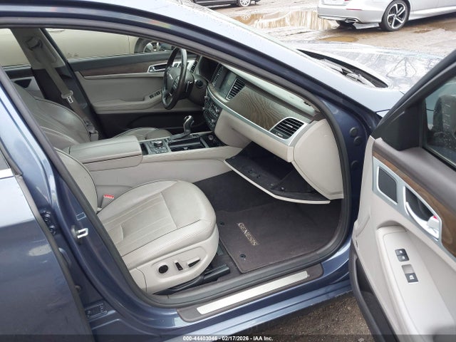 2015 HYUNDAI GENESIS KMHGN4JE5FU038080 Photo 4