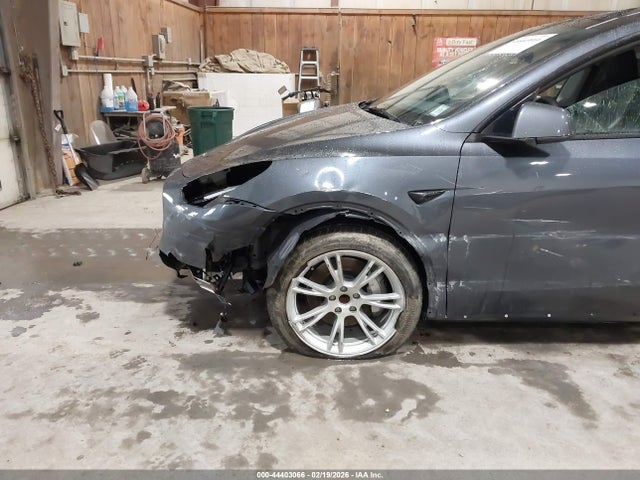 7SAYGDEDXPF942721 Tesla Model Y Rwd