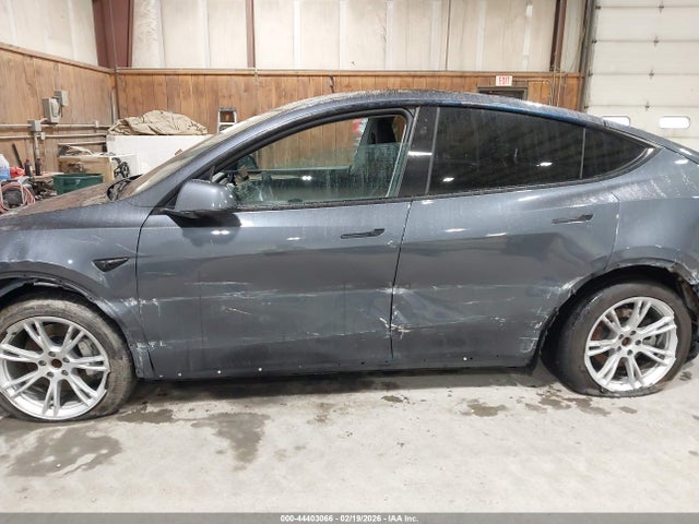 7SAYGDEDXPF942721 Tesla Model Y Rwd