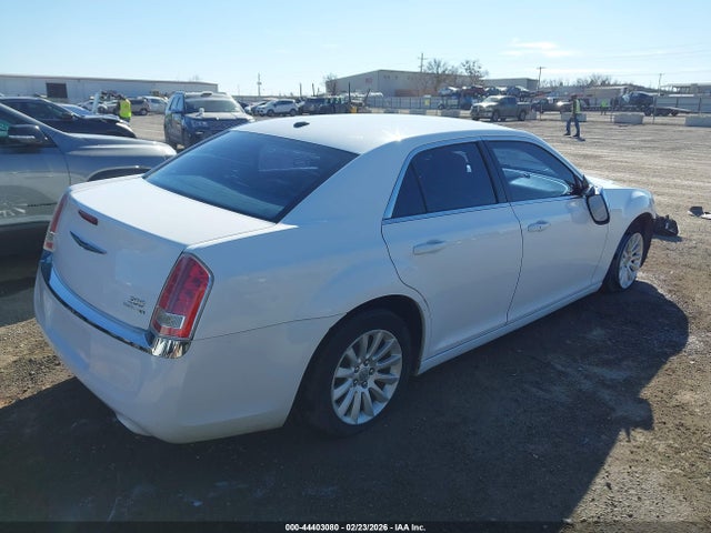 2014 CHRYSLER 300 2C3CCAAG8EH138513 Photo 3