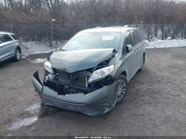 Toyota SIENNA XLE 2020 5TDYZ3DC9LS027505 Image 6