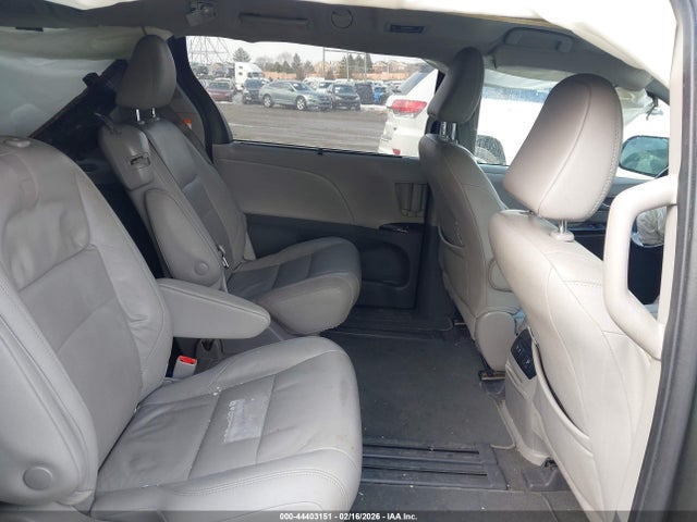 Toyota SIENNA XLE 2020 5TDYZ3DC9LS027505 Image 8