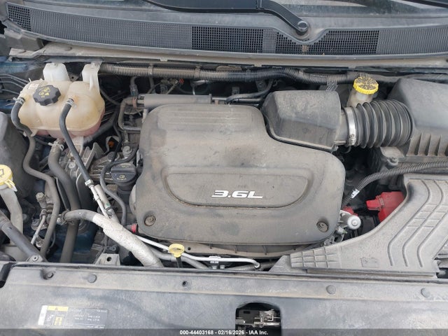 Продажа на аукционе авто 2018 Chrysler Pacifica Limited, vin: 2C4RC1GG7JR274150, номер лота: 44403168