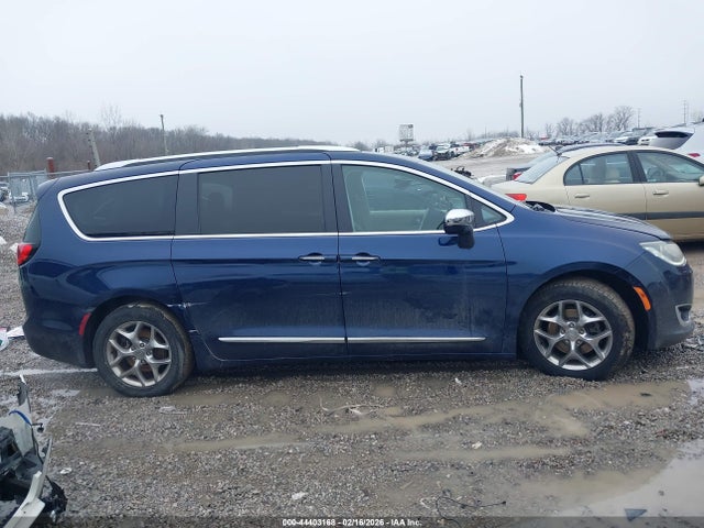 Продажа на аукционе авто 2018 Chrysler Pacifica Limited, vin: 2C4RC1GG7JR274150, номер лота: 44403168