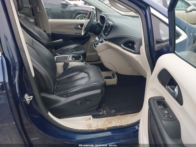 Продажа на аукционе авто 2018 Chrysler Pacifica Limited, vin: 2C4RC1GG7JR274150, номер лота: 44403168