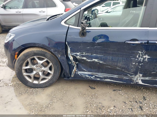 Продажа на аукционе авто 2018 Chrysler Pacifica Limited, vin: 2C4RC1GG7JR274150, номер лота: 44403168