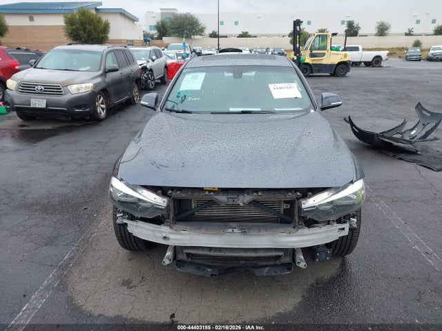 44403185 :رقم المزاد ، WBA8E1C30HA158731 vin ، 2017 Bmw 330e Iperformance مزاد بيع
