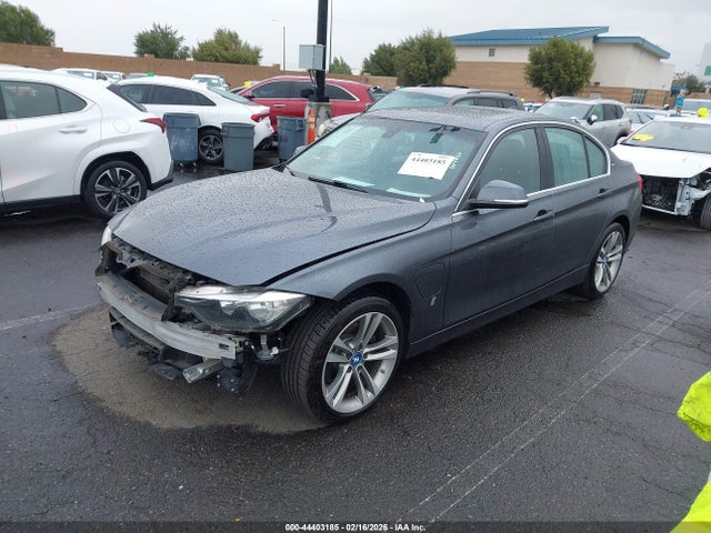 44403185 :رقم المزاد ، WBA8E1C30HA158731 vin ، 2017 Bmw 330e Iperformance مزاد بيع