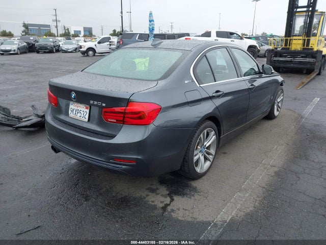 44403185 :رقم المزاد ، WBA8E1C30HA158731 vin ، 2017 Bmw 330e Iperformance مزاد بيع
