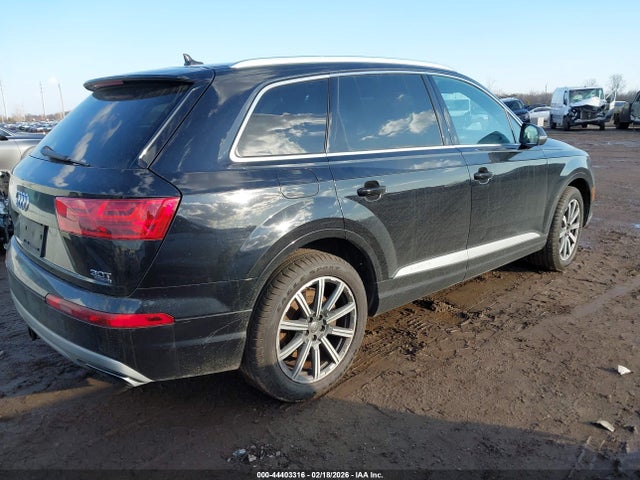 2017 AUDI Q7 WA1LAAF7XHD027077 Photo 3