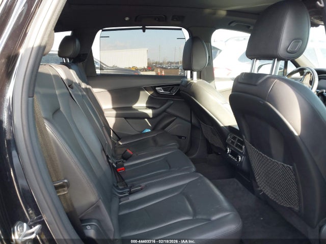 2017 AUDI Q7 WA1LAAF7XHD027077 Photo 7