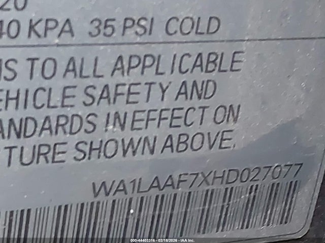 2017 AUDI Q7 WA1LAAF7XHD027077 Photo 8