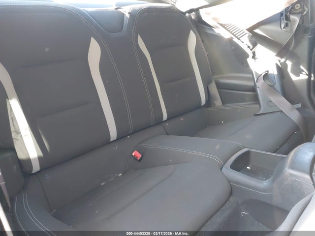 Продажа на аукционе авто 2017 Chevrolet Camaro 1lt, vin: 1G1FB1RX2H0137066, номер лота: 44403335