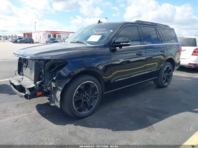 Ford Expedition Limited 2024 1FMJU1K82REA82004 Image 2