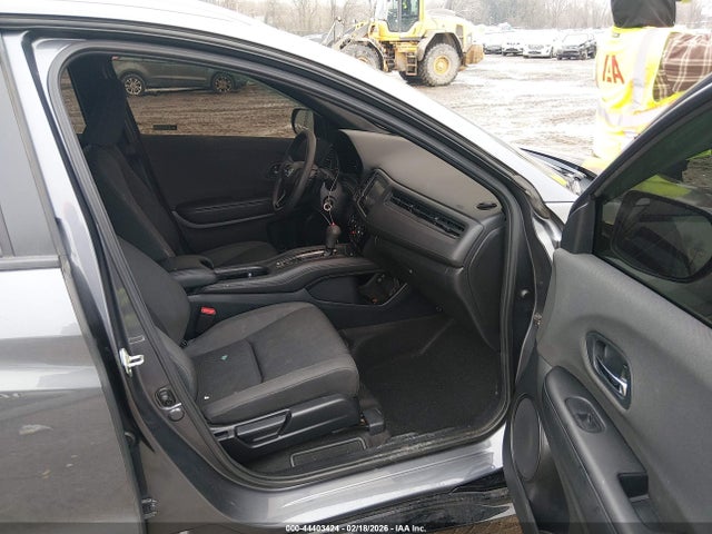 2019 HONDA HR-V 3CZRU6H14KG719109 Photo 4