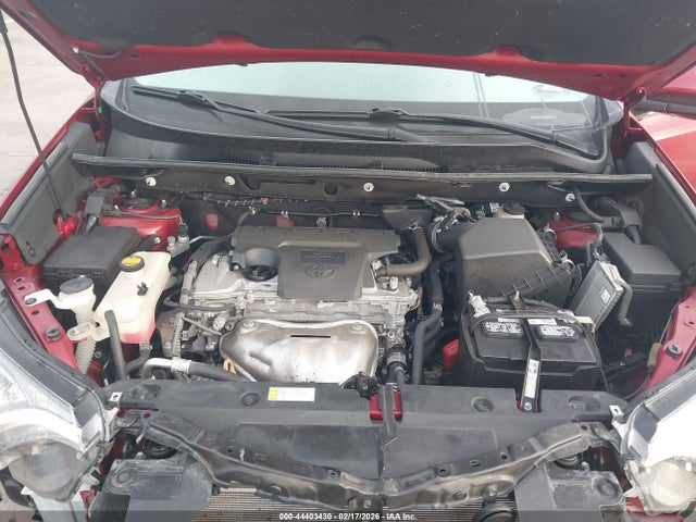 2T3RFREV1JW750521 Toyota Rav4 Xle