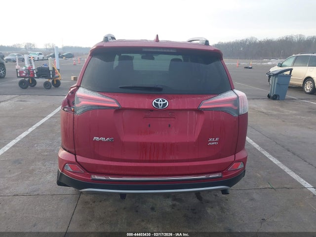 2T3RFREV1JW750521 Toyota Rav4 Xle