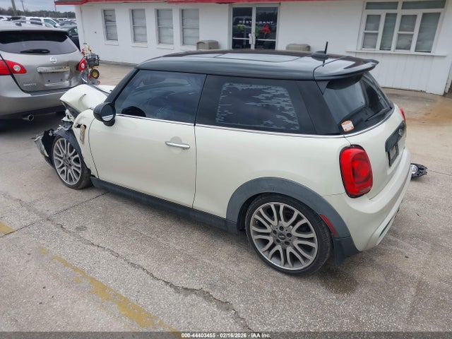 2015 MINI HARDTOP WMWXP7C53F2A60765 Photo 2
