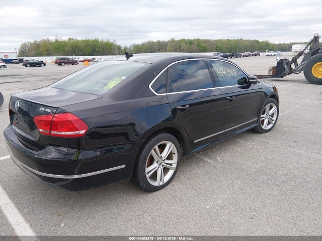 2014 Volkswagen Passat 2.0l Tdi Sel Premium მანქანა იყიდება აუქციონზე, vin: 1VWCN7A30EC110369, აუქციონის ნომერი: 44403478
